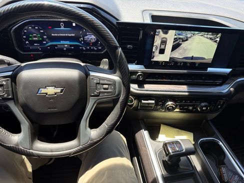 Used 2022 Chevrolet Silverado 1500 LTZ RWD image 6