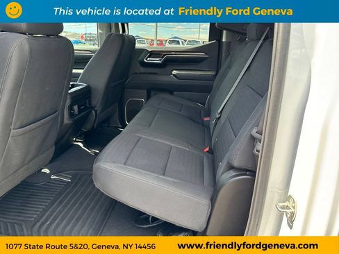 Used 2023 Chevrolet Silverado 1500 RST w/ Redline Edition AWD/4WD image 11