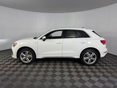 Used 2022 Audi Q3 2.0T Premium w/ Convenience Package AWD/4WD image 12