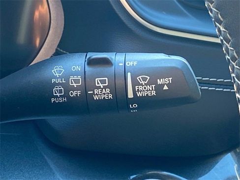 Used 2023 Jeep Grand Cherokee Altitude image 22