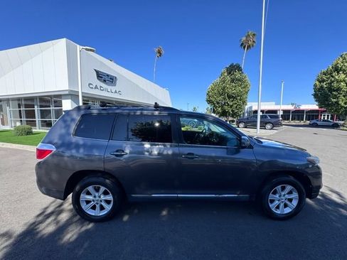 Used 2013 Toyota Highlander SE AWD/4WD image 4