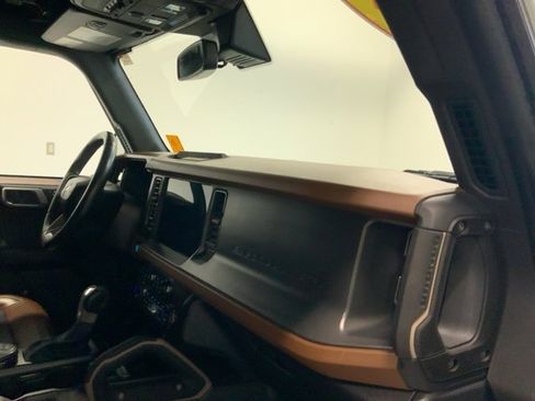Used 2024 Ford Bronco Outer Banks image 38