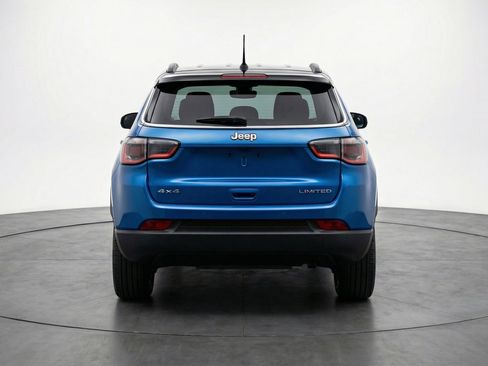 Used 2025 Jeep Compass Limited image 7