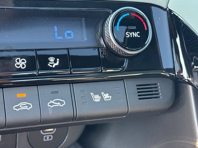 New 2026 Hyundai Elantra Limited FWD image 22