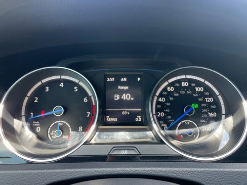 Used 2015 Volkswagen Golf R R image 13