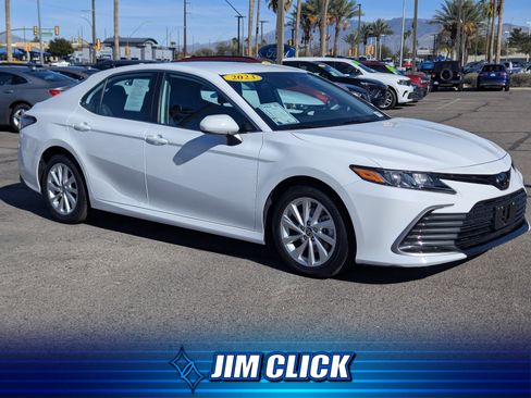 Used 2023 Toyota Camry LE image 1
