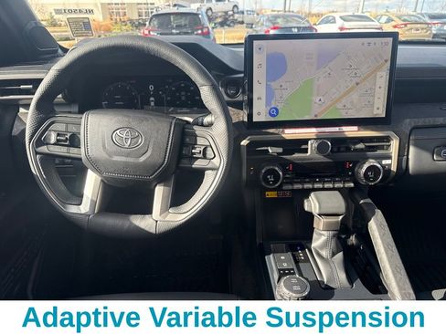 Used 2024 Toyota Tacoma Limited w/ Limited Package (LT) image 11