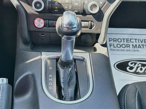 Used 2023 Ford Mustang Coupe RWD image 17
