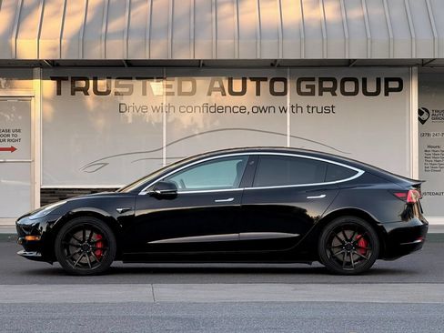 Used 2019 Tesla Model 3 Performance AWD/4WD image 6