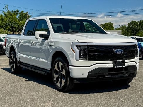 Used 2022 Ford F150 Lightning Platinum AWD/4WD image 1