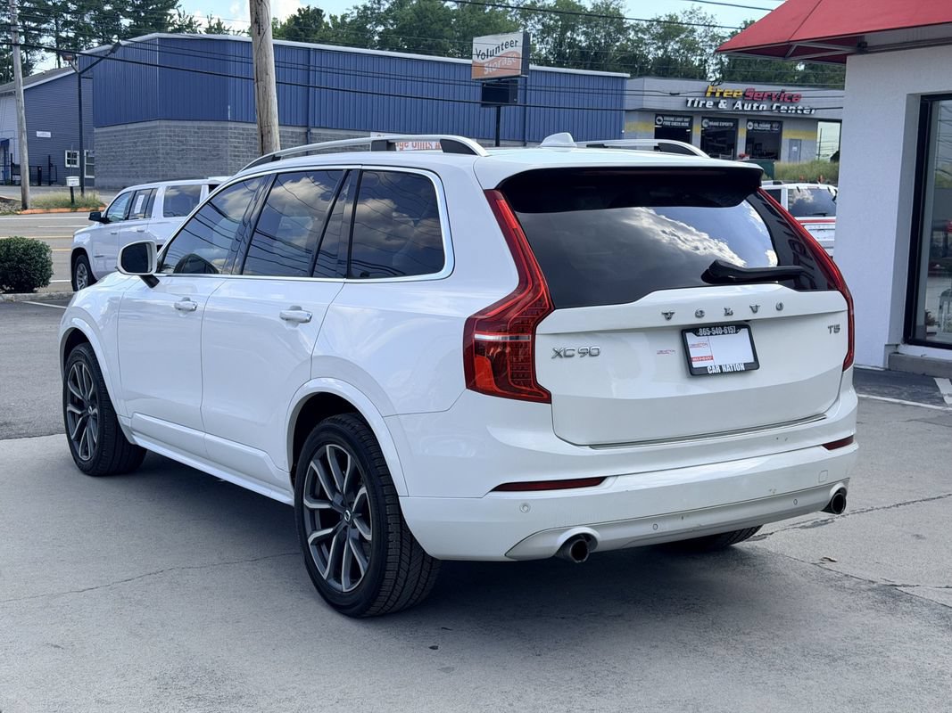 Used 2019 Volvo XC90 T5 Momentum w/ Protection Package Premier FWD image 4
