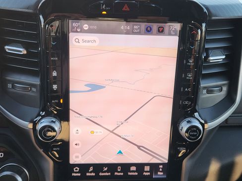 New 2026 RAM 1500 4x4 Crew Cab image 15