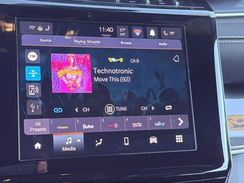 Used 2023 Jeep Grand Cherokee Altitude image 14