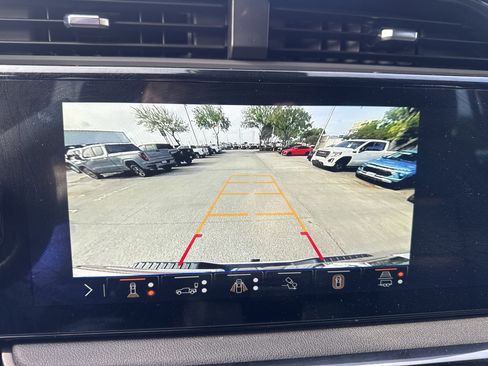 Used 2025 GMC Sierra 2500 AT4 w/ AT4 Premium Plus Package image 22