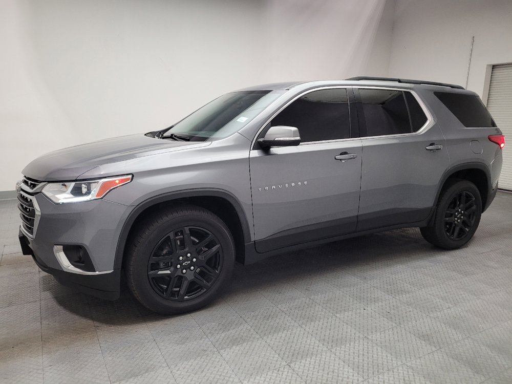 Used 2021 Chevrolet Traverse LT FWD image 2