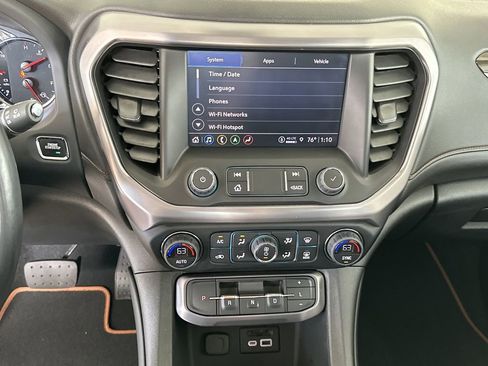 Used 2022 GMC Acadia AT4 w/ Technology Package image 25