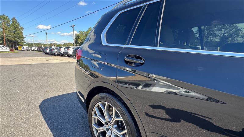 Used 2019 BMW X7 xDrive50i w/ Cold Weather Package AWD/4WD image 22