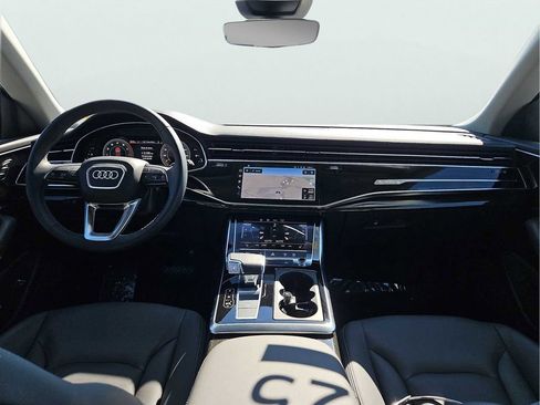 Certified 2025 Audi Q8 Premium AWD/4WD image 32