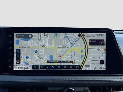 Used 2023 Nissan Ariya FWD image 16