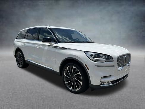 Used 2021 Lincoln Aviator Reserve w/ Equipment Group 202A AWD/4WD image 7