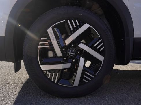 New 2026 Nissan Kicks SV image 8