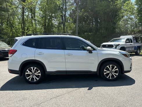 Used 2019 Subaru Forester Limited AWD/4WD image 3