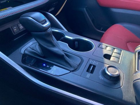 Used 2023 Toyota Highlander XSE image 27