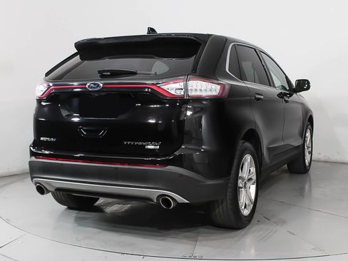 Used 2018 Ford Edge Titanium w/ Equipment Group 302A AWD/4WD image 9