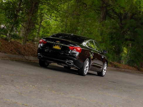 Used 2019 Chevrolet Impala Premier FWD image 47