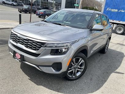 Certified 2022 Kia Seltos LX