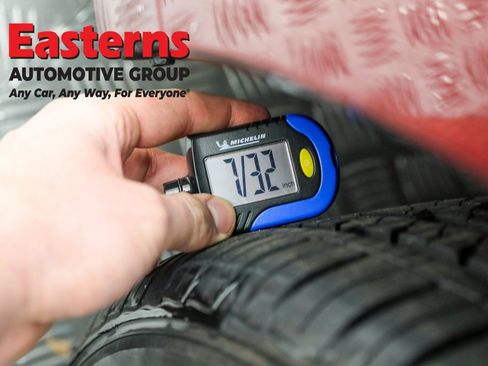 Used 2022 Toyota Corolla LE image 25