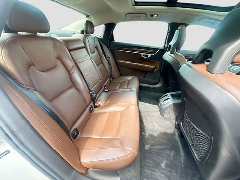 Used 2019 Volvo S90 T5 Momentum FWD image 31