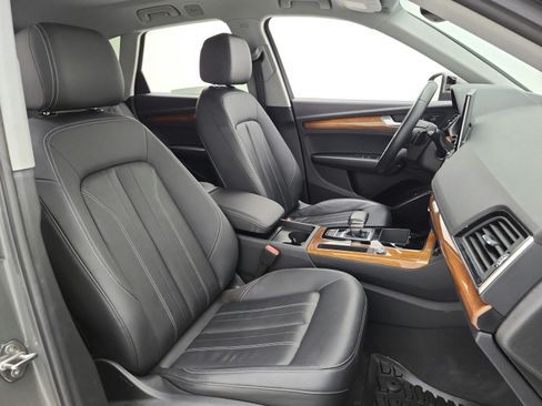 Used 2023 Audi Q5 2.0T Premium w/ Convenience Package AWD/4WD image 19
