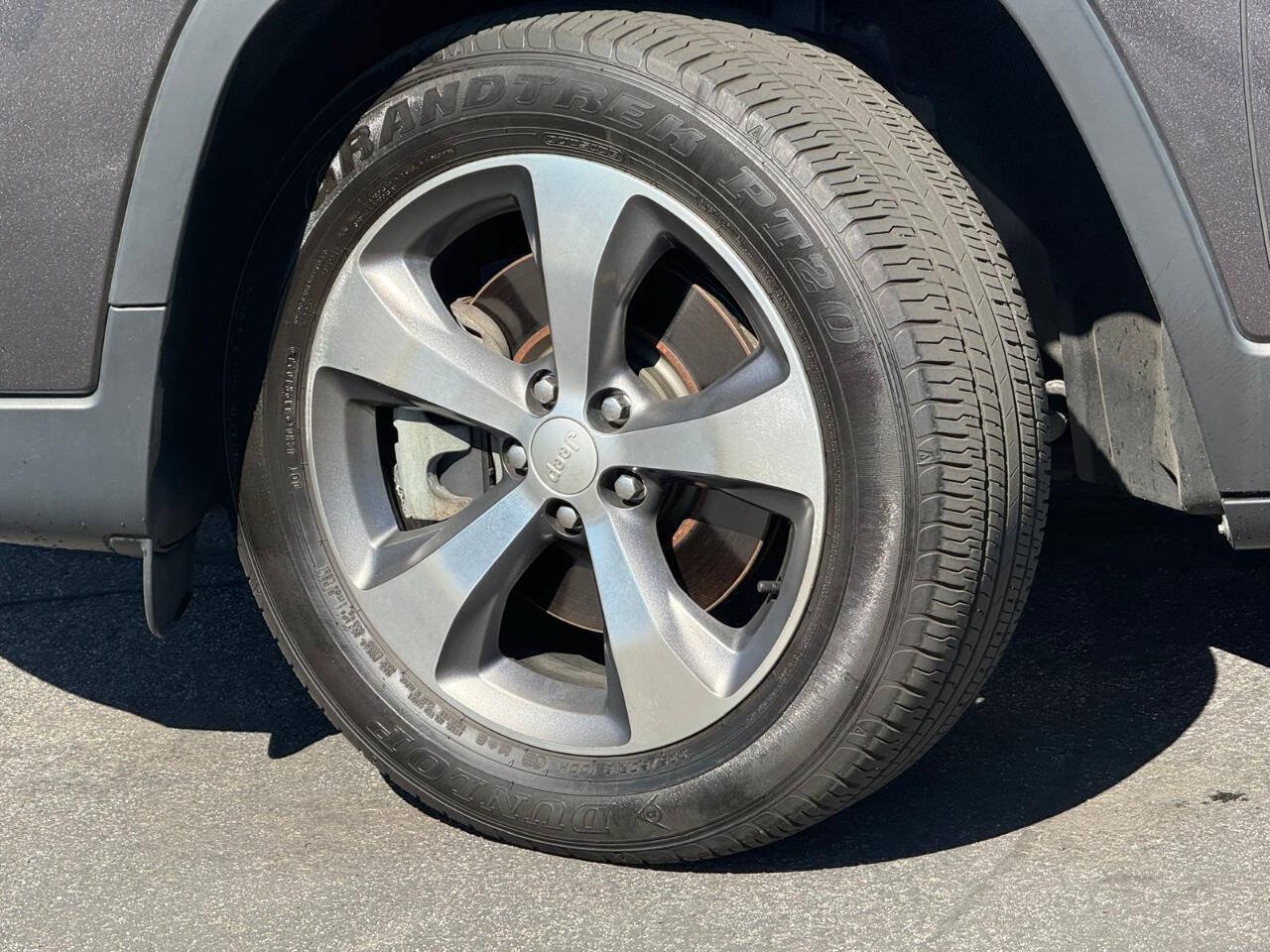 Used 2019 Jeep Cherokee Limited AWD/4WD image 18