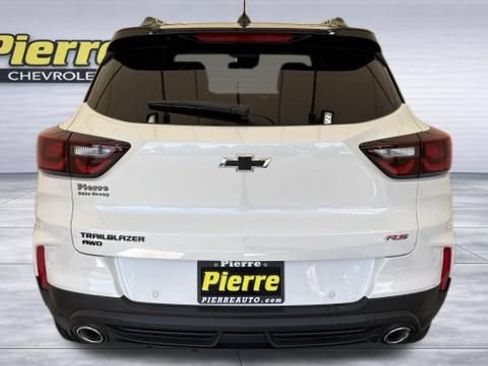 New 2026 Chevrolet TrailBlazer RS w/ Convenience Package AWD/4WD image 3