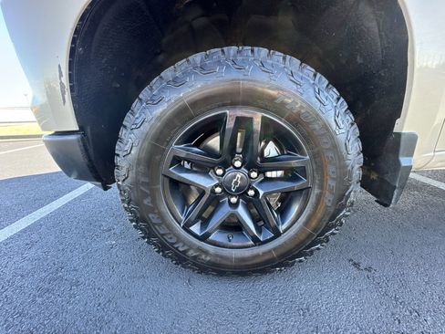 Used 2023 Chevrolet Silverado 1500 Custom Trail Boss image 10