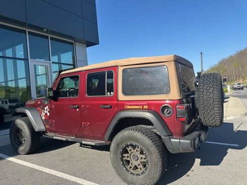 Used 2021 Jeep Wrangler Unlimited Sport image 41