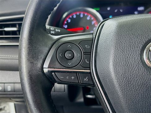 Used 2019 Toyota Camry XSE image 22