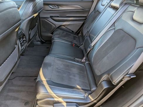 Certified 2024 Jeep Grand Cherokee L Laredo image 24