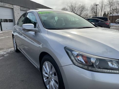Used 2014 Honda Accord EX image 11