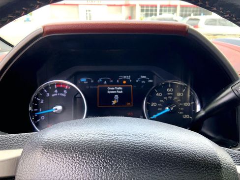 Used 2019 Ford F250 Platinum w/ Snow Plow Prep Package AWD/4WD image 26