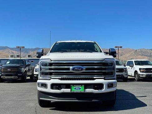 New 2025 Ford F250 Platinum w/ Platinum Plus Package image 5