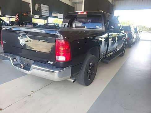 Used 2019 RAM 1500 Classic SLT image 5