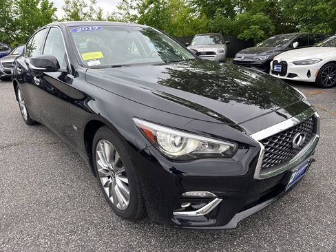 Used 2019 INFINITI Q50 Luxe w/ Essential Package (3.0T Luxe) AWD/4WD image 4