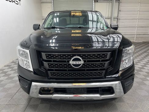 Used 2024 Nissan Titan SV RWD image 9
