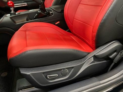 Used 2018 Ford Mustang GT Premium w/ Equipment Group 401A RWD image 14