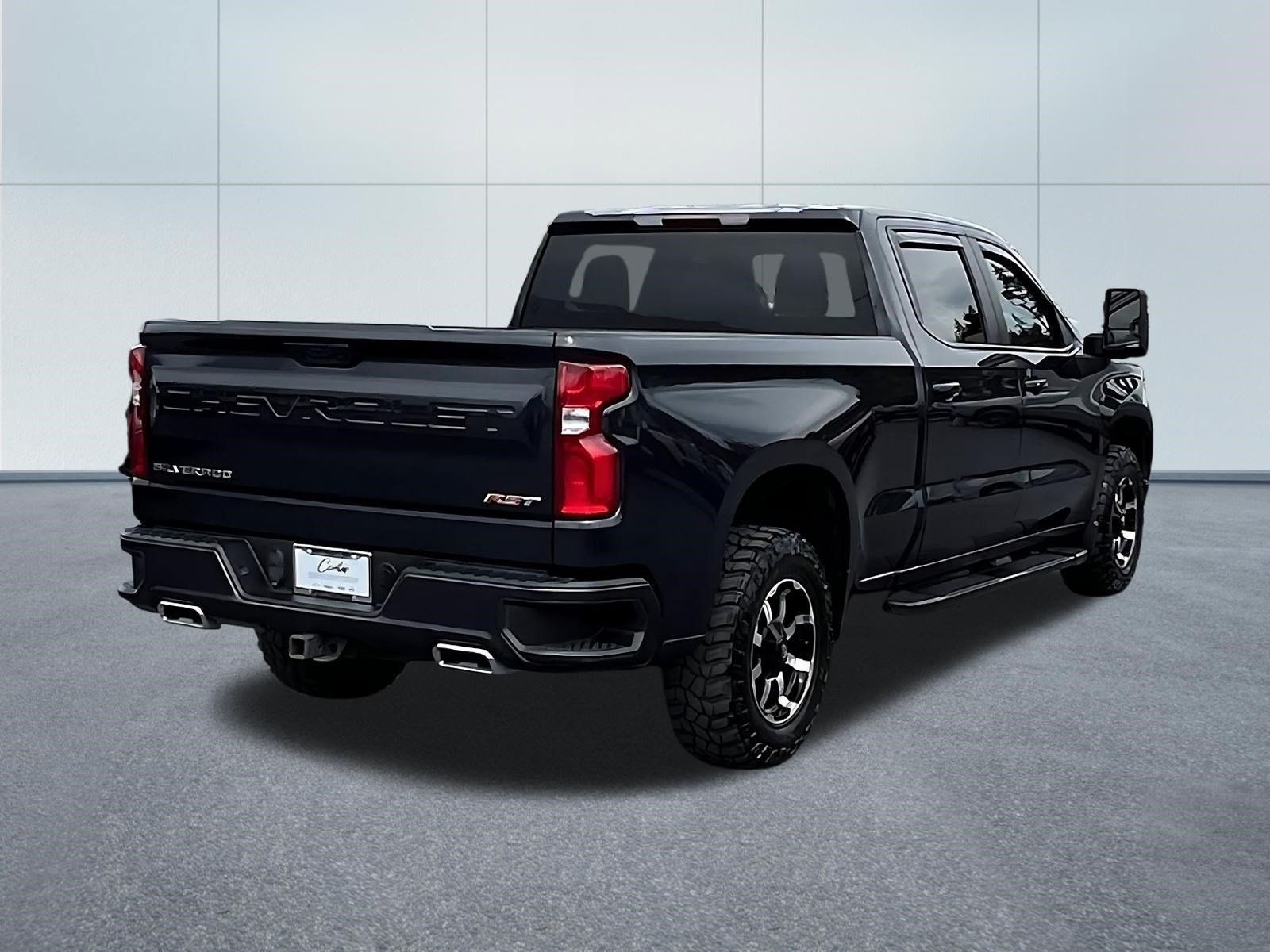 Used 2023 Chevrolet Silverado 1500 RST AWD/4WD image 6