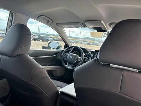 Used 2023 Toyota Camry LE image 28