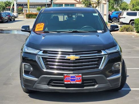 Used 2023 Chevrolet Traverse LT AWD/4WD image 3