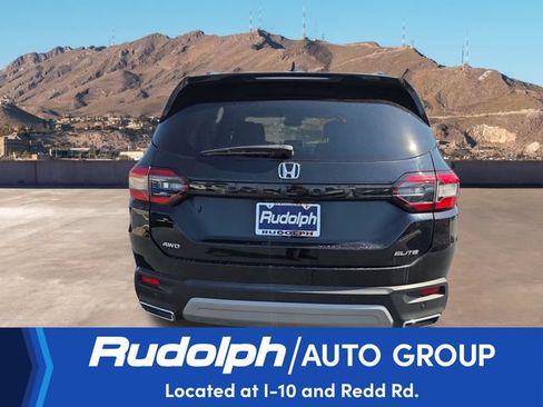 Used 2023 Honda Pilot Elite image 4